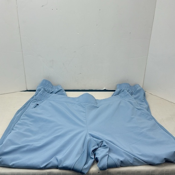 Athleta VENICE MID RISE JOGGER
All-way stretch fabric with a no-dig waistband. - Picture 7 of 15